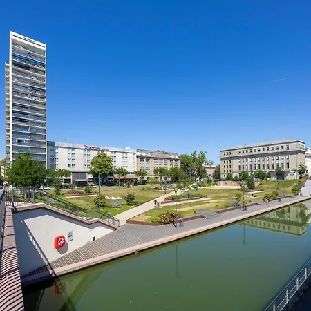 Wilsix By Max, Renovated, Bright Studio, 1 Min From Train Station *